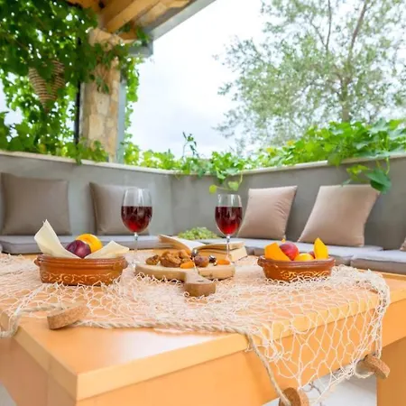 Vila Lipovac Trogir