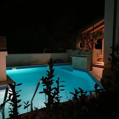 Lipovac Vila