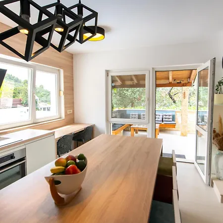 Вилла Lipovac *