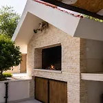 فيلة Lipovac تروغير